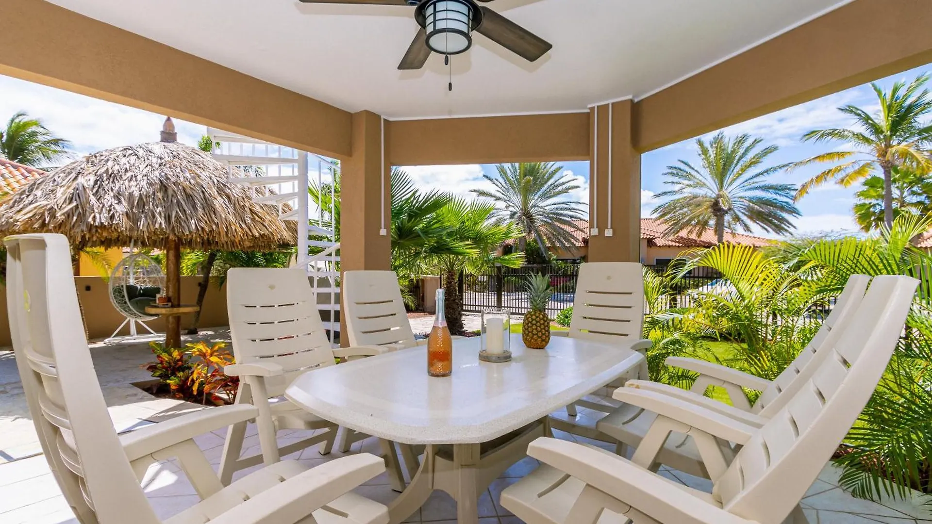 Opal 233 Villa Palm Beach 0*,
