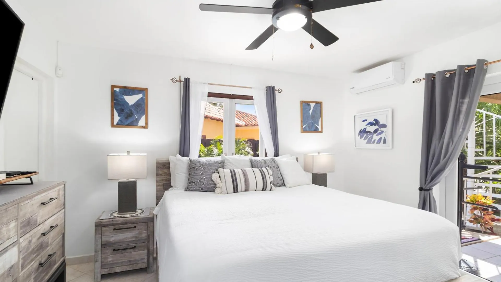 Opal 233 Villa Palm Beach Holiday home